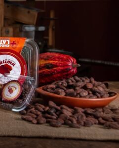 Cacao y producto elaborado por Fátima
